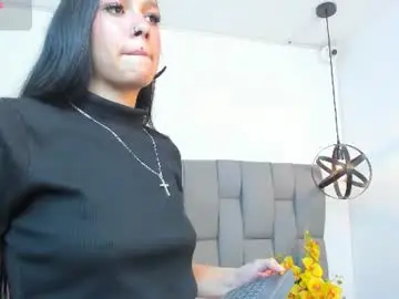 Kloewatson22  live sex cam