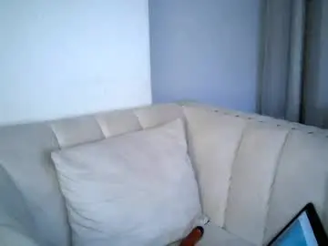 Queenb_2  live sex cam