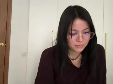 Serinafaw  live sex cam