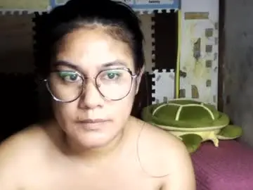 Singlemomma31  live sex cam