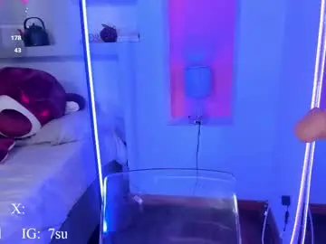 Violettabaker1  live sex cam