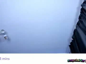 Vivian_qwerty  live sex cam