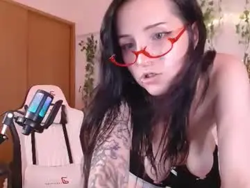 Vivian_qwerty  live sex cam
