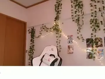 Vivian_qwerty  live sex cam