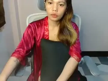 Yunahuntrixx  live sex cam