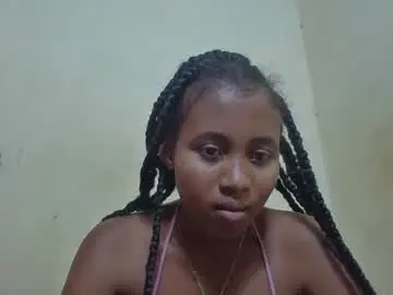 Ckenila  live sex cam