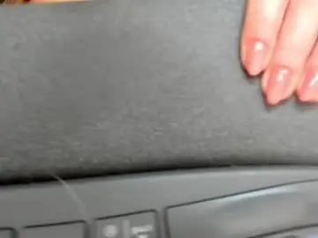 Karoline121  live sex cam