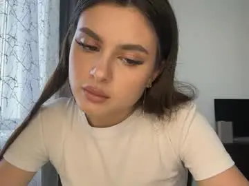 Laylachinskey  live sex cam