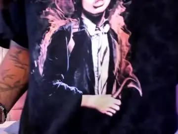 Liaaturner  live sex cam