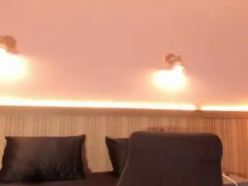 Lupeebony  live sex cam