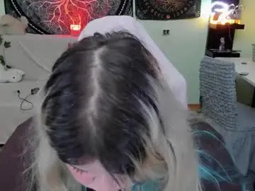 _candym1lky_  live sex cam