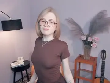 Alaineborg  live sex cam