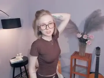 Alaineborg  live sex cam