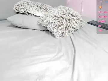 Alicestark2  live sex cam