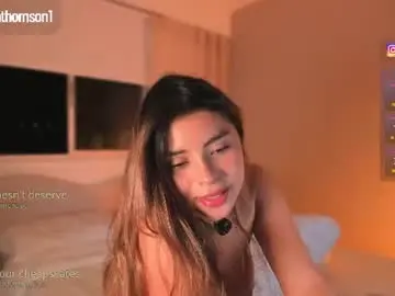 Andreathomson  live sex cam