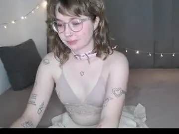Effa__laska  live sex cam