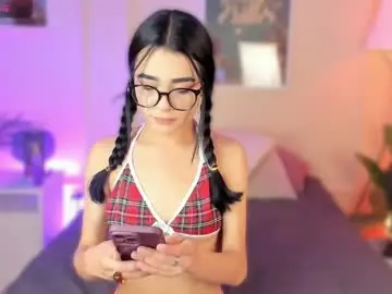 Ema_soul  live sex cam