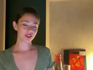 Hannahinto  live sex cam