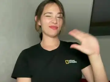 Hannahinto  live sex cam
