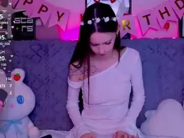 Kittimissi  live sex cam