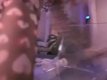 Luu____  live sex cam
