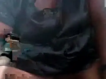 Prettysmile160  live sex cam