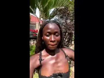 Reybie  live sex cam