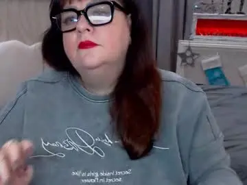 Sexymilfsquirter  live sex cam