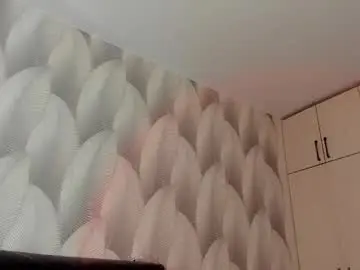 Shy_bambiii  live sex cam