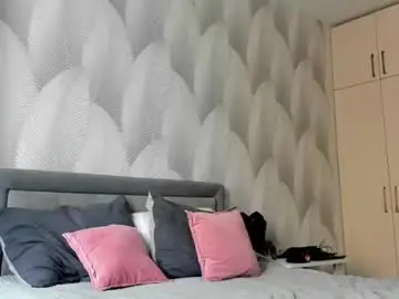 Shy_bambiii  live sex cam