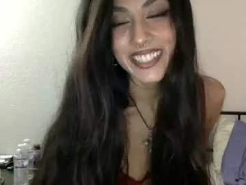 Brownmeow  live sex cam