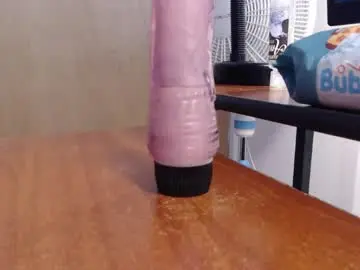 Dannydark19  live sex cam