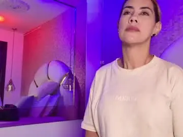 Emy_rosse25  live sex cam