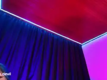 Labellelune_  live sex cam