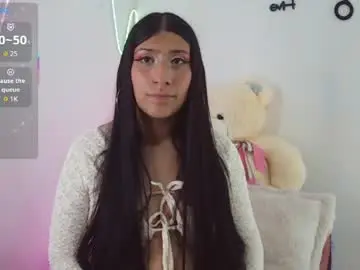 Sara_blum_  live sex cam