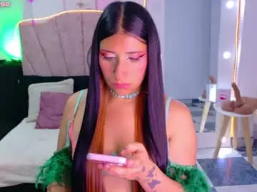 Sara_blum_  live sex cam