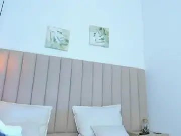 Stephi_moon_  live sex cam