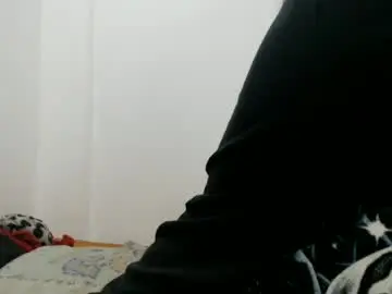 Tinyslut66  live sex cam