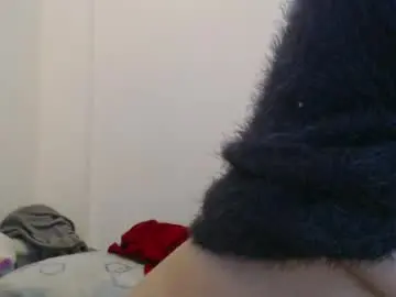 Tinyslut66  live sex cam