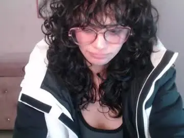 Tyna_ch  live sex cam
