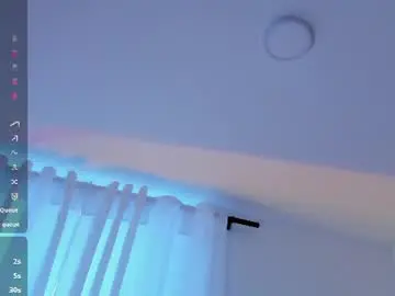Xena_bush  live sex cam