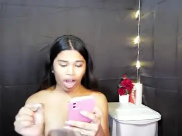 Yourqueen_19  live sex cam