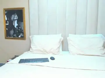 Aryclaire  live sex cam