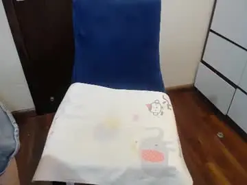 Bearsuri  live sex cam
