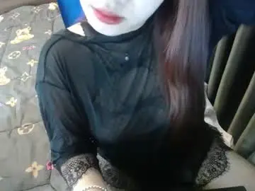 Bearsuri  live sex cam