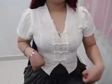 Bearsuri  live sex cam