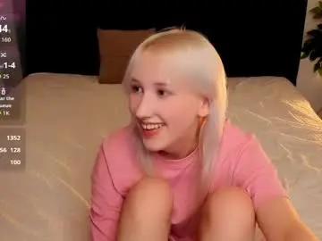 Chrome_heartz  live sex cam