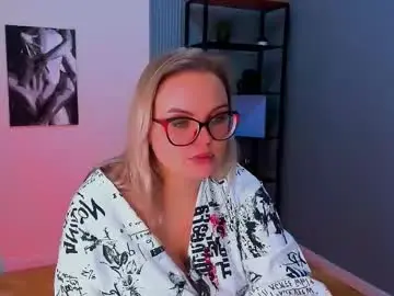 Crystalcurtis  live sex cam