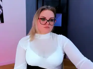 Crystalcurtis  live sex cam