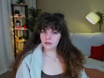 Curlymagic  live sex cam
